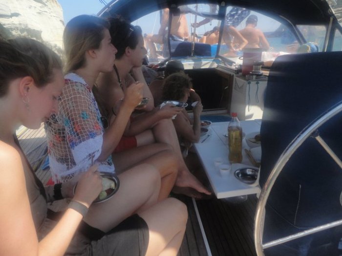 282731_542992586416_7040681_n