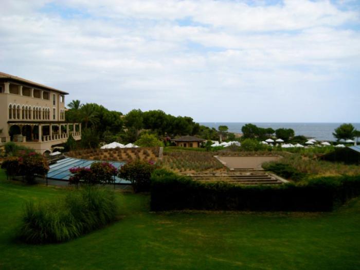 315823_2124103110350_283616216_n