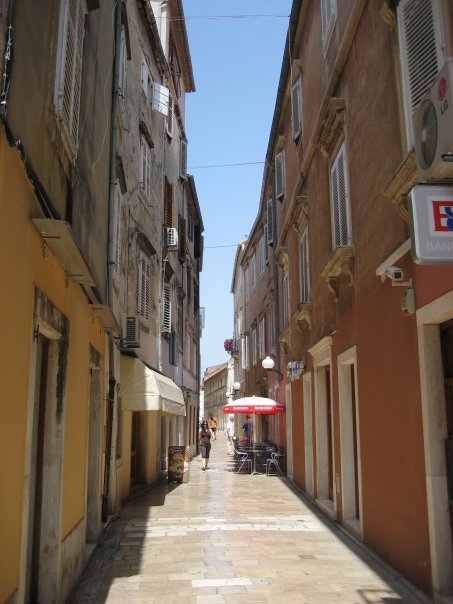 74_1005445584611_3180_n