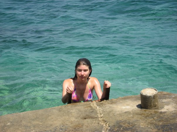 74_1005447784666_2129_n