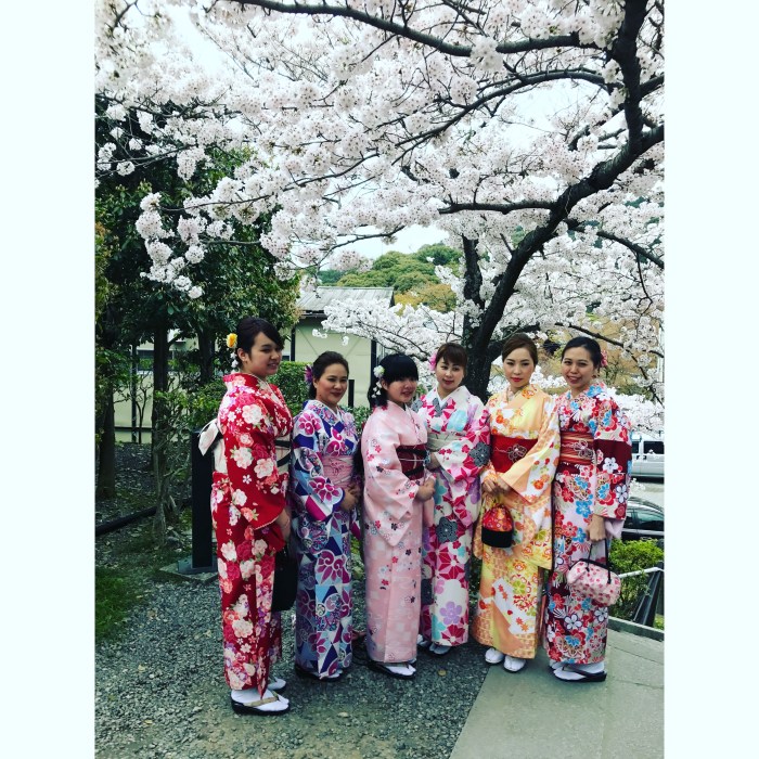 6C47B23F-219F-4198-907D-D75429DD3E32