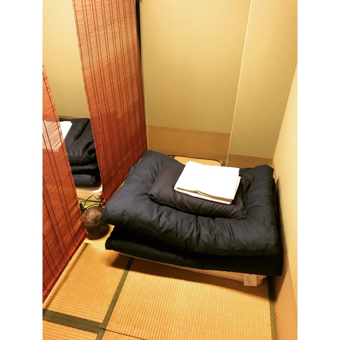 DF7B581C-A7C9-4C1C-A2EC-2CE31C6F61B0